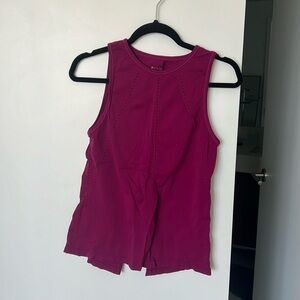 Athleta pink sleeveless workout top